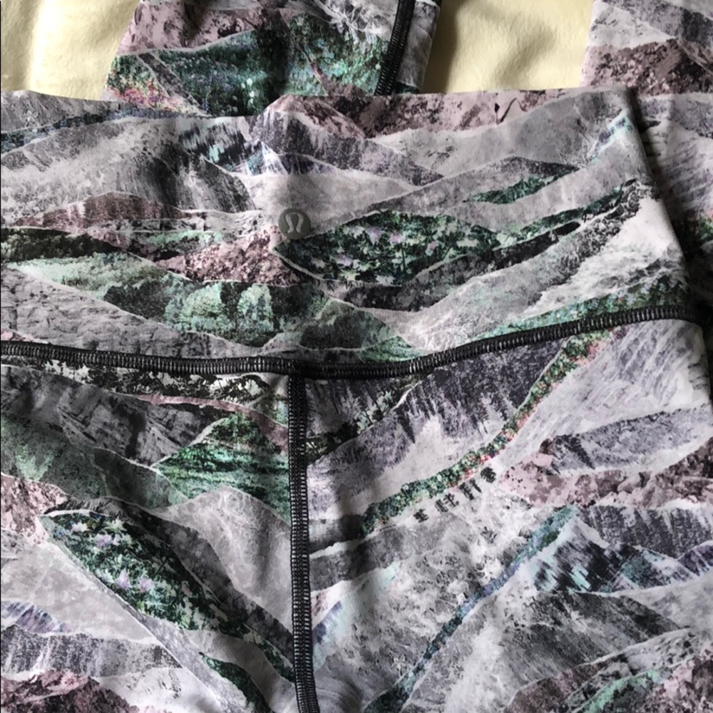 LULULEMON leggings